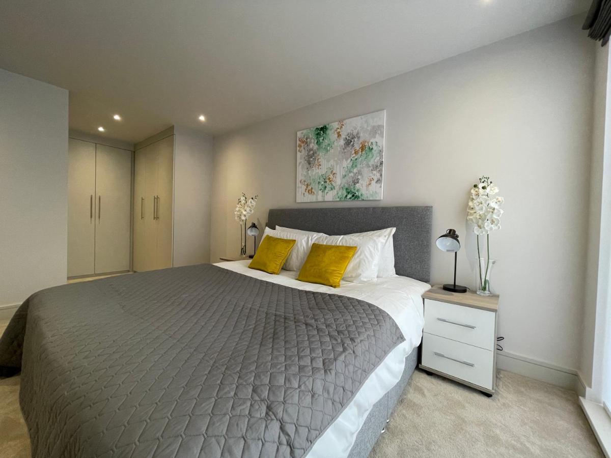 Spectacular 2 Bedroom Apartment In Great Location 셰필드 외부 사진